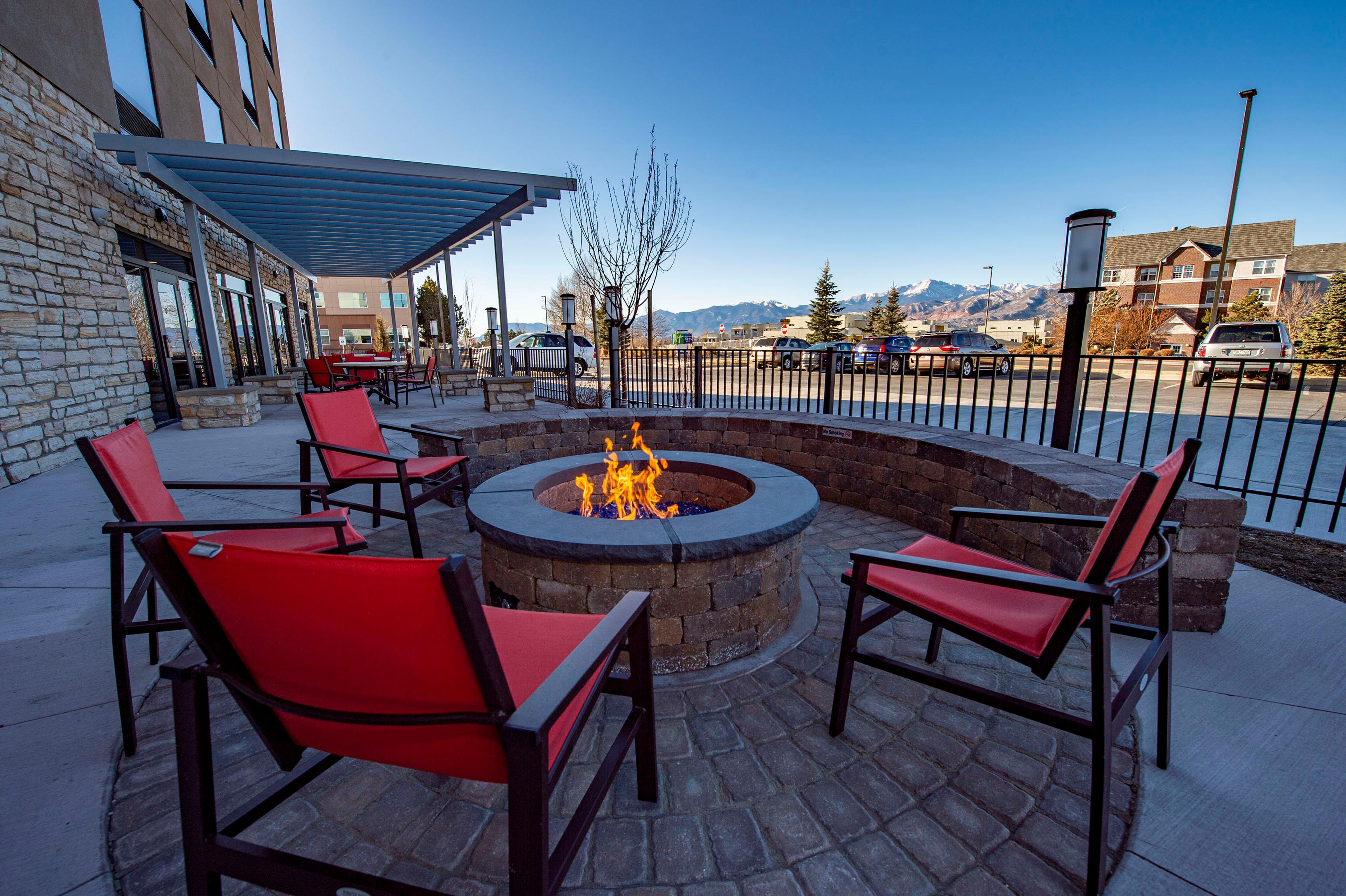 Holiday Inn Express & Suites - Colorado Springs Afa Northgate By Ihg Εξωτερικό φωτογραφία