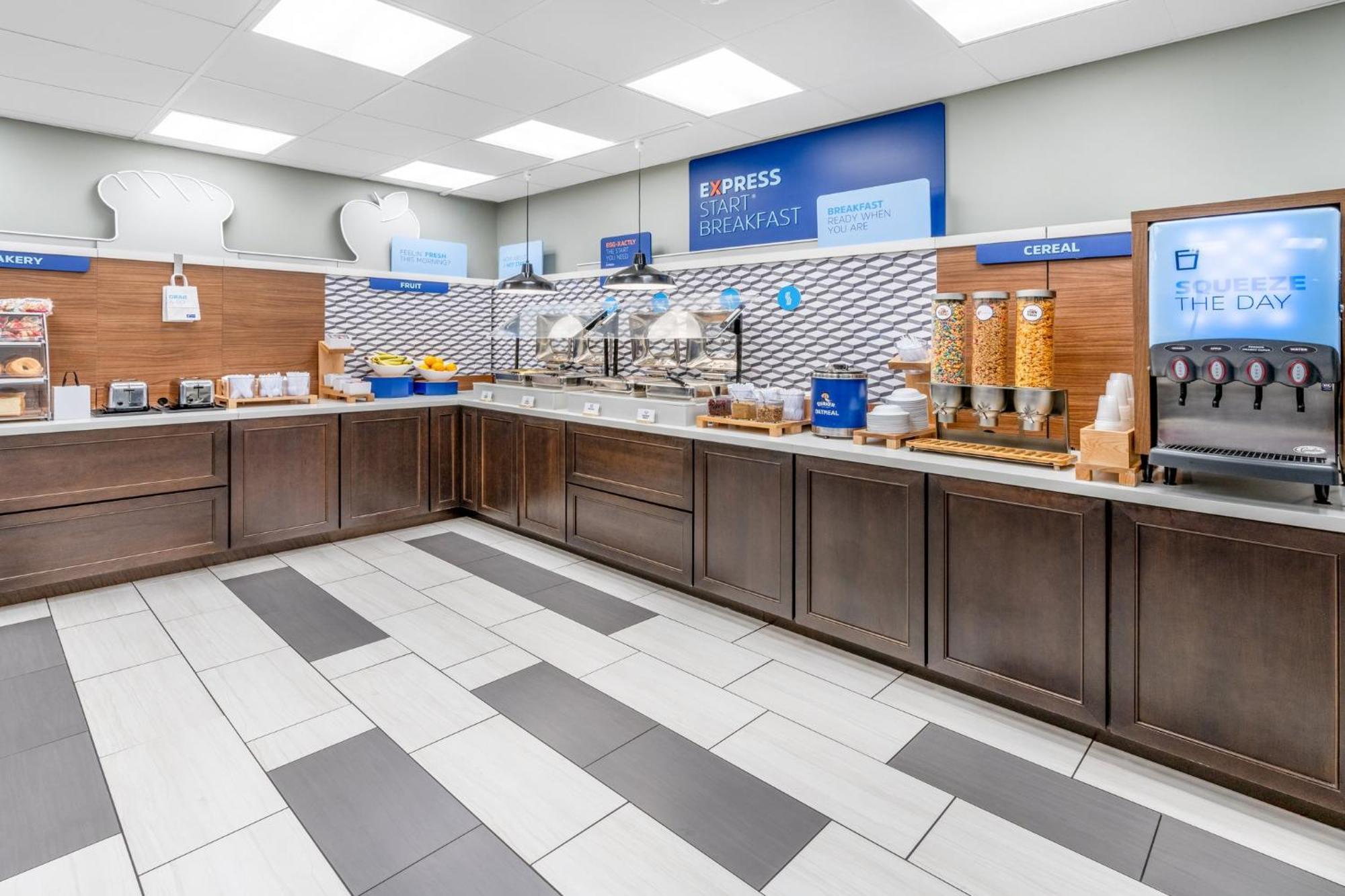 Holiday Inn Express & Suites - Colorado Springs Afa Northgate By Ihg Εξωτερικό φωτογραφία