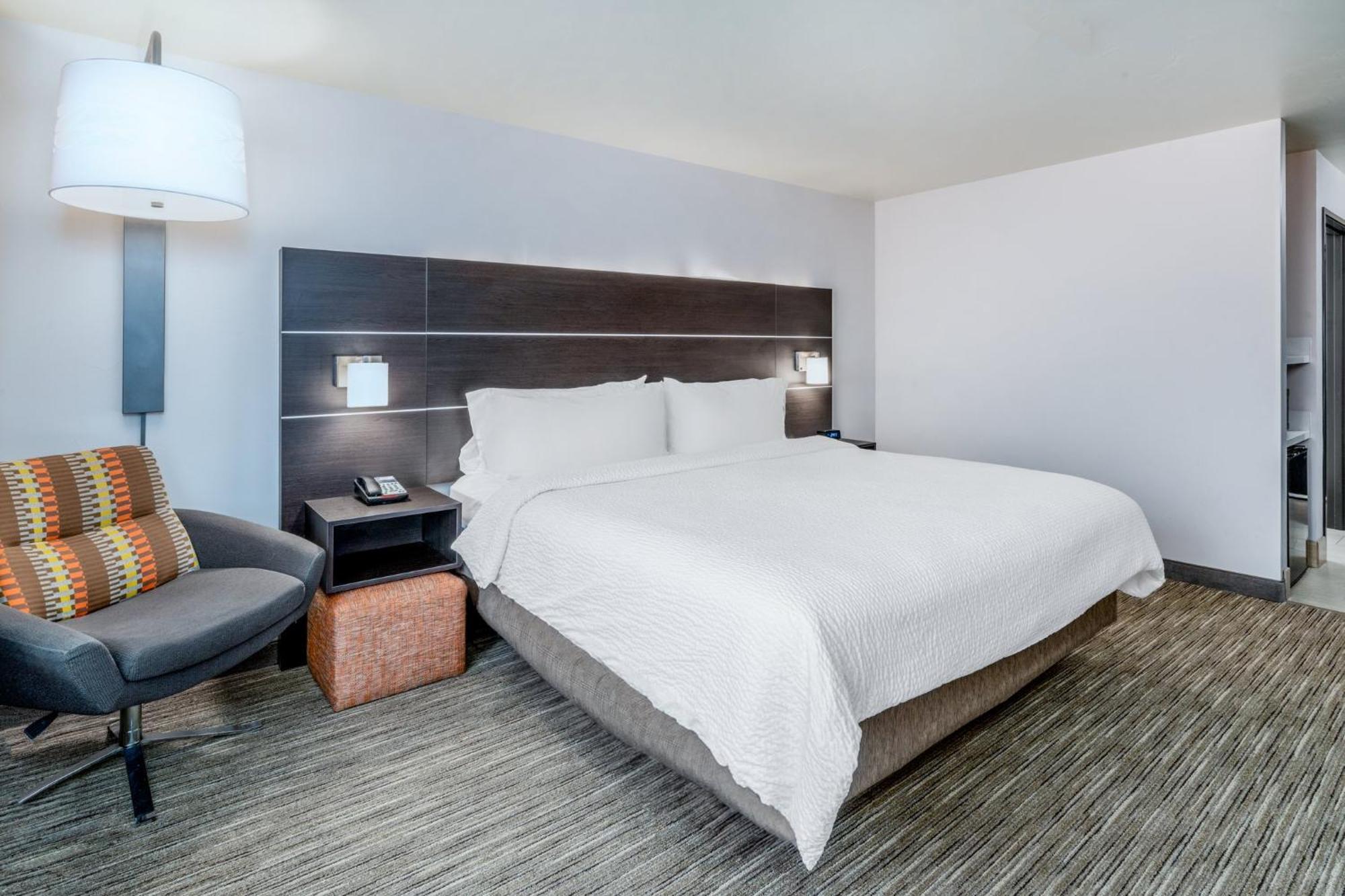 Holiday Inn Express & Suites - Colorado Springs Afa Northgate By Ihg Εξωτερικό φωτογραφία