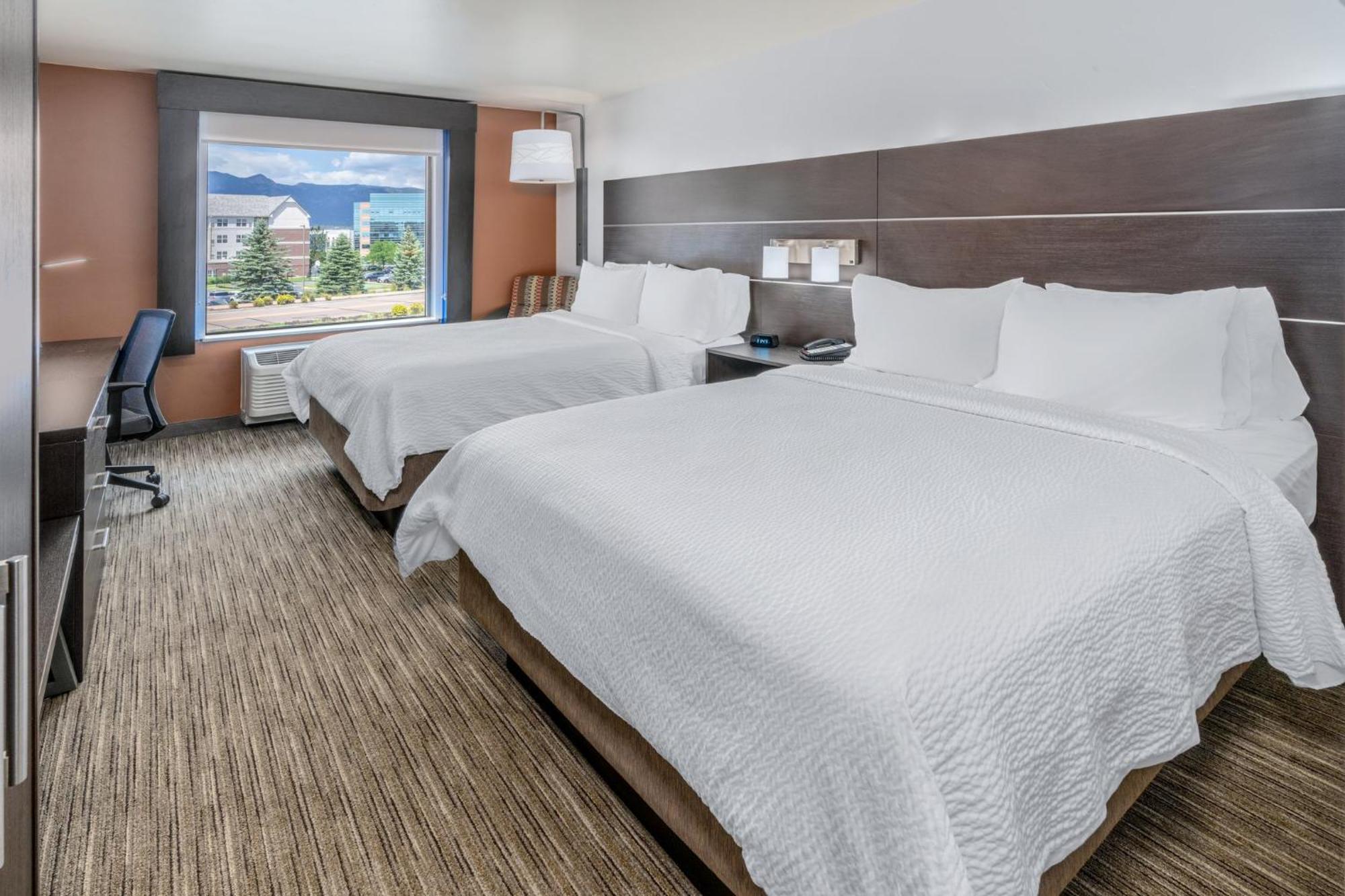 Holiday Inn Express & Suites - Colorado Springs Afa Northgate By Ihg Εξωτερικό φωτογραφία