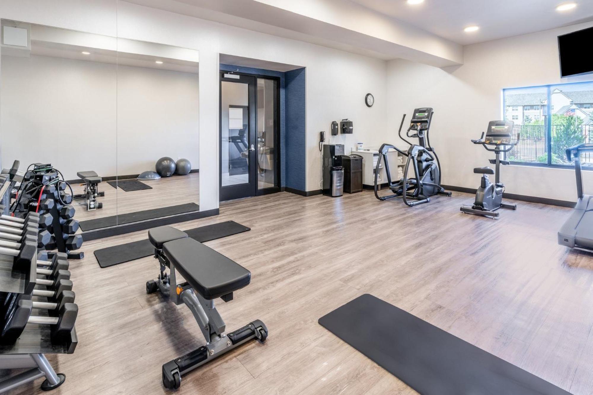 Holiday Inn Express & Suites - Colorado Springs Afa Northgate By Ihg Εξωτερικό φωτογραφία