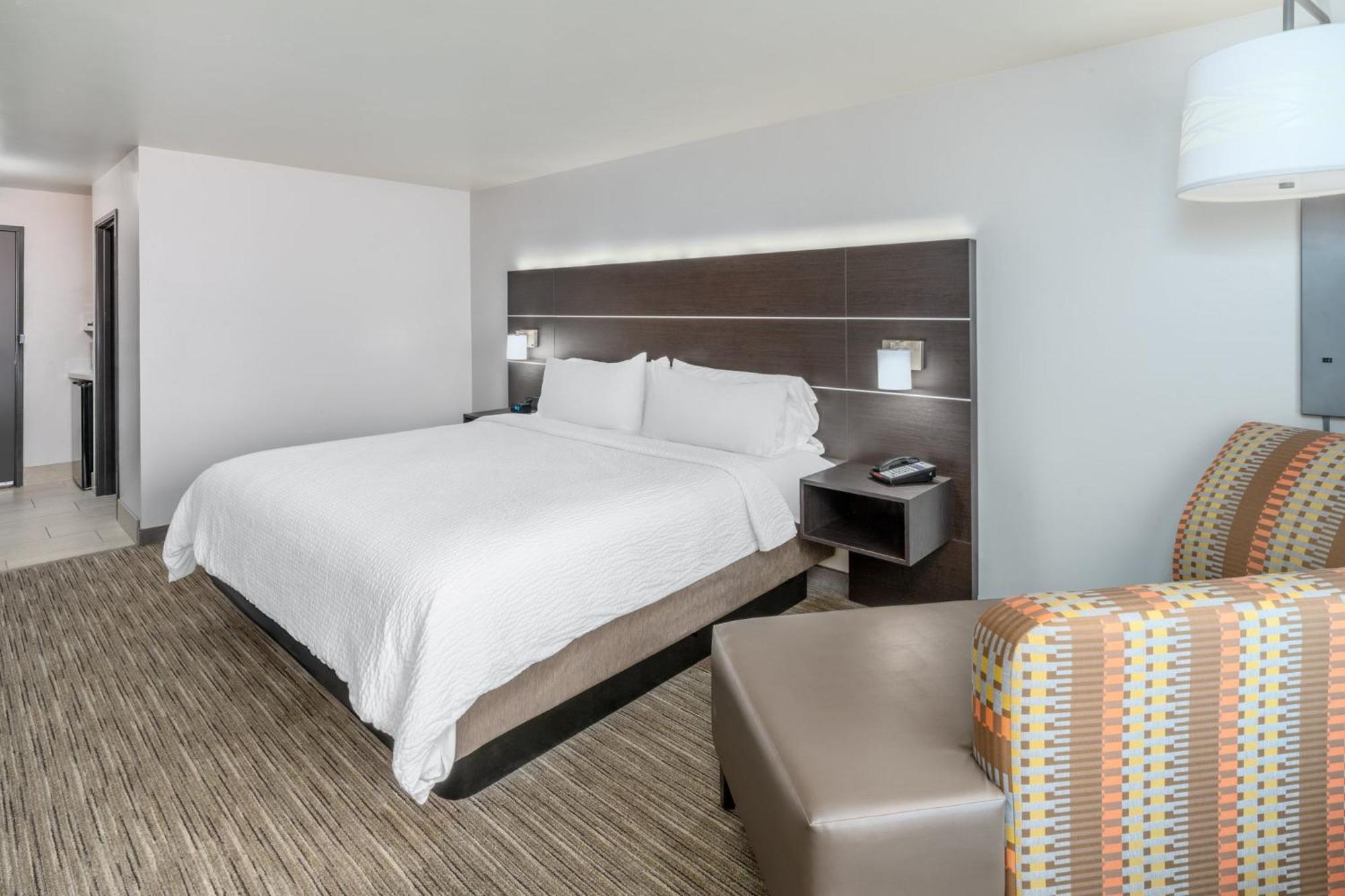 Holiday Inn Express & Suites - Colorado Springs Afa Northgate By Ihg Εξωτερικό φωτογραφία